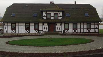Фотографии Фермерские дома Folwark Bytowo Dworek г. Bytowo (Польша) №2 Фото Фермерские дома Folwark Bytowo Dworek г. Bytowo 2